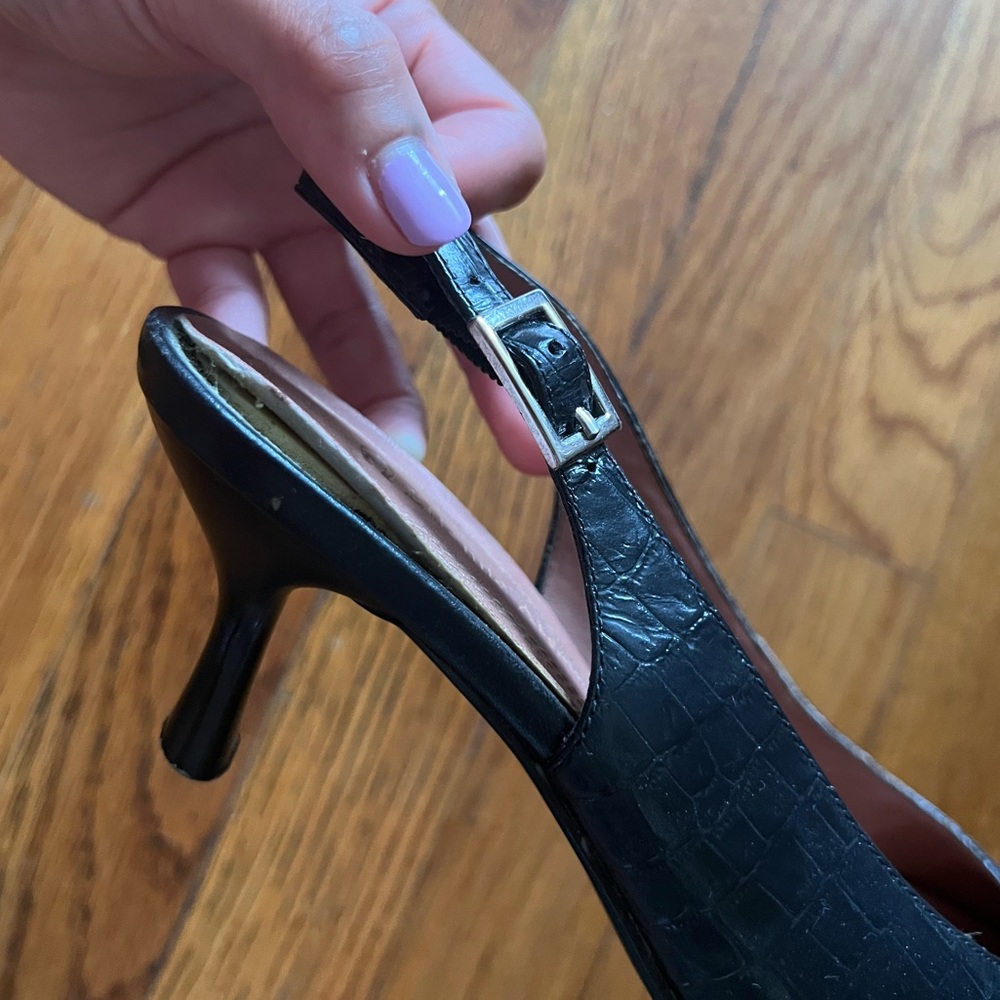 Etienne Aigner Croco Leather Slingbacks - Picture 5 of 7